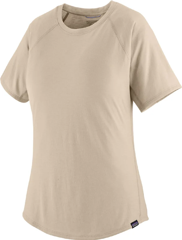 Capilene Cool Short Sleeve Trail T-Shirt - Women's|-|T-shirt à manches courtes Capilene Cool Trail - Femme-- Asymmetrical Pockets Print Capilene Cool Short Sleeve Trail T-Shirt - Women's|-|T-shirt à manches courtes Capilene Cool Trail - Femme-- Asymmetrical Pockets Print