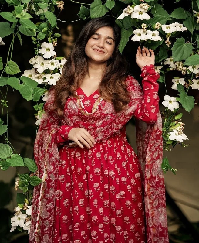 Indian Fashion Women Viscose Printed Red Kurta And Pant Set With Dupatta Relaxed Linen Pants Indian Fashion Women Viscose Printed Red Kurta And Pant Set With Dupatta Relaxed Linen Pants