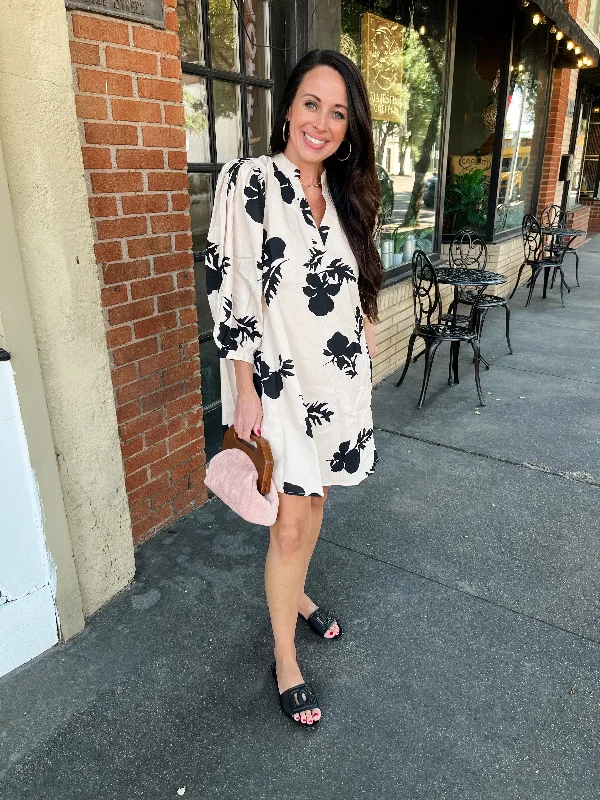 Floral Print V-Neck Mini Dress- Ecru Casual V-Neck Mini Dress