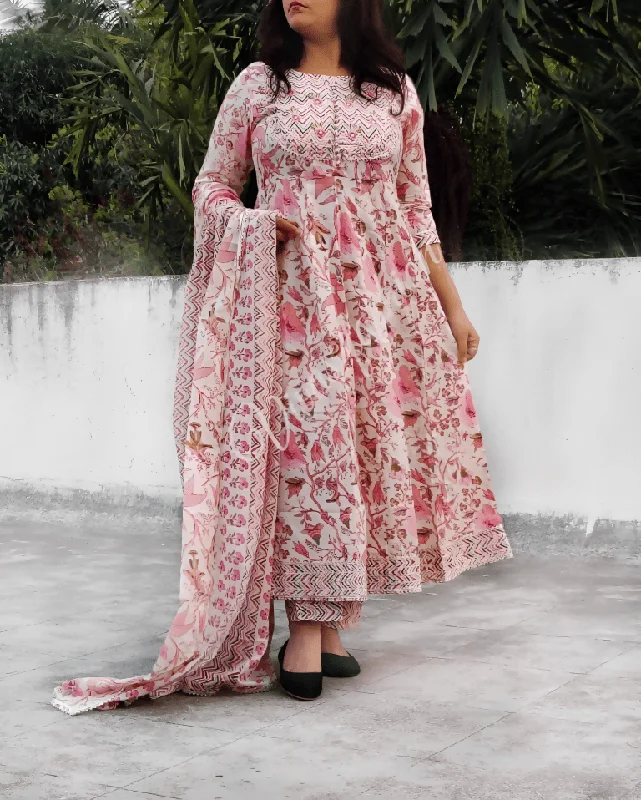 Aastha Fashion Women's Printed Cotton Multicolor Flared Kurti With Pant And Dupatta By Srf Jaipur Classic Pleated Pants Aastha Fashion Women's Printed Cotton Multicolor Flared Kurti With Pant And Dupatta By Srf Jaipur Classic Pleated Pants