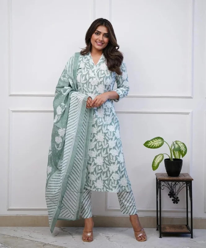 Indian Fashion Women Viscose Floral Printed Green Kurta And Pant Set With Dupatta Soft Wool Pants Indian Fashion Women Viscose Floral Printed Green Kurta And Pant Set With Dupatta Soft Wool Pants