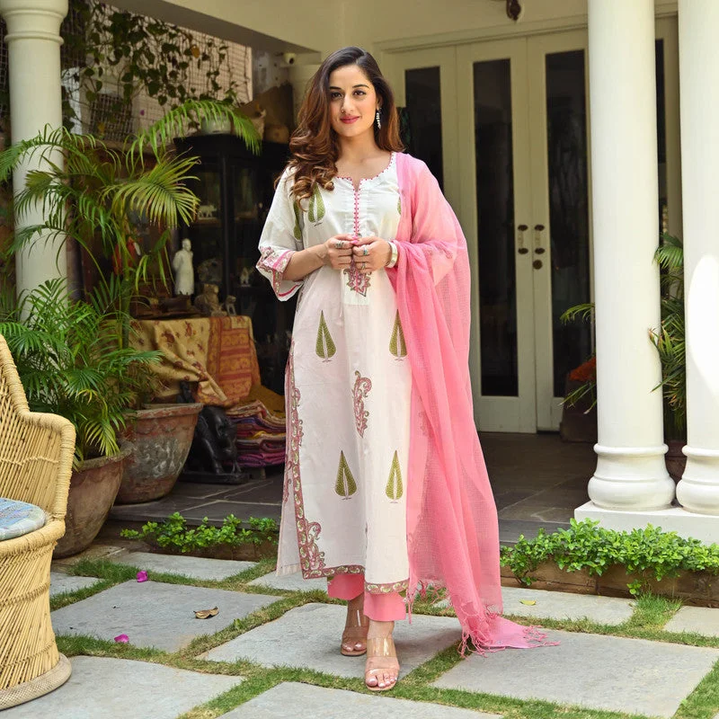 NOZ2TOZ Women's Pink Cotton Floral Printed Kurta Pant Set With Dupatta Chic Capri Pants