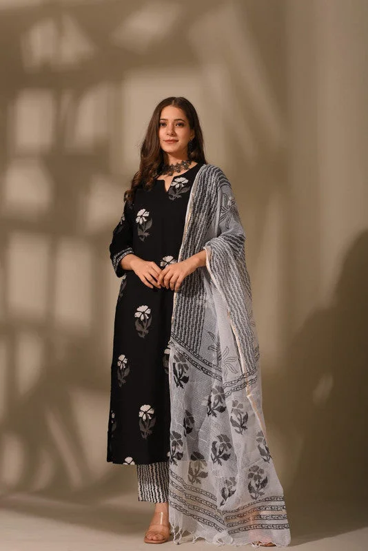 NOZ2TOZ Women's Cotton Floral Printed Black Kurta Pant Set With Dupatta Elegant Palazzo Trousers NOZ2TOZ Women's Cotton Floral Printed Black Kurta Pant Set With Dupatta Elegant Palazzo Trousers