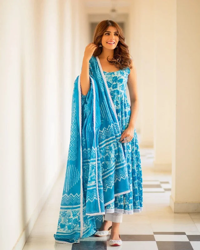 NOZ2TOZ Womens Sky Blue Abstract Printed Cotton Kurta And Pant Set With Dupatta Wide-Legged Palazzos NOZ2TOZ Womens Sky Blue Abstract Printed Cotton Kurta And Pant Set With Dupatta Wide-Legged Palazzos