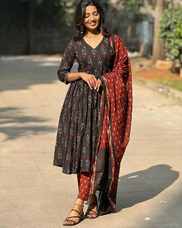 Indian Fashion Women Viscose Black Anarkali Kurta And Pant Set With Dupatta Formal Dress Pants Indian Fashion Women Viscose Black Anarkali Kurta And Pant Set With Dupatta Formal Dress Pants