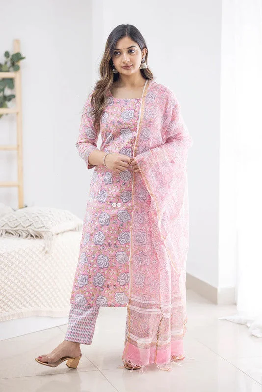 NOZ2TOZ Womens Cotton Blend Kurta Pant Set With Dupatta - Pink Formal Wide-Leg Pants NOZ2TOZ Womens Cotton Blend Kurta Pant Set With Dupatta - Pink Formal Wide-Leg Pants