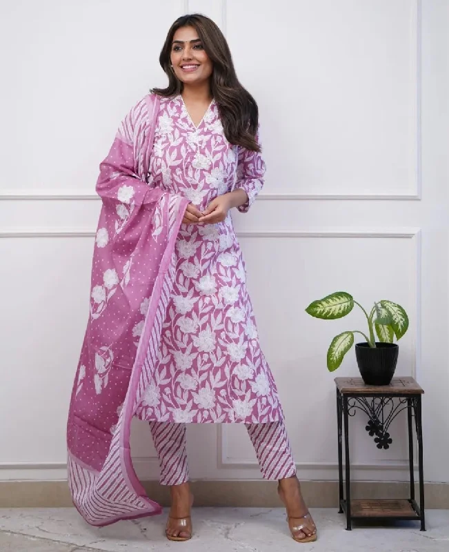 Indian Fashion Women Viscose Floral Printed Pink Kurta And Pant Set With Dupatta Classic Chino Pants Indian Fashion Women Viscose Floral Printed Pink Kurta And Pant Set With Dupatta Classic Chino Pants