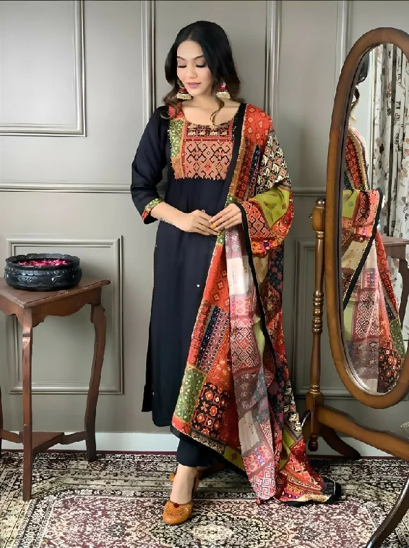 Aastha Fashion Women's Printed Banana Silk Black Kurti With Pant And Dupatta By Srf Jaipur Trendy Velvet Pants