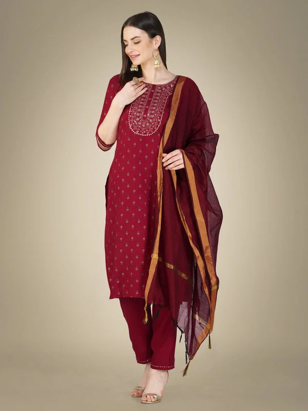 NOZ2TOZ Women Embroidered Cotton Blend Kurta Pant Dupatta Set - Maroon Chic Black Leggings NOZ2TOZ Women Embroidered Cotton Blend Kurta Pant Dupatta Set - Maroon Chic Black Leggings