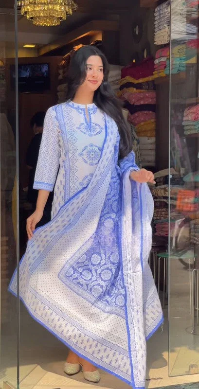 NOZ2TOZ Women's Viscose Floral Printed Straight Kurta Pant With Dupatta - White & Blue Elegant Palazzo Trousers NOZ2TOZ Women's Viscose Floral Printed Straight Kurta Pant With Dupatta - White & Blue Elegant Palazzo Trousers