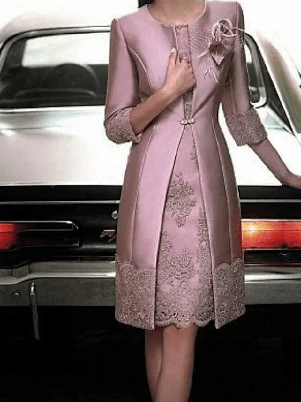 Sheath / Column Mother of the Bride Dress Plus Size Vintage Jewel Neck Knee Length Lace Satin 3/4 Length Sleeve with Appliques Sheath / Column Mother of the Bride Dress Plus Size Vintage Jewel Neck Knee Length Lace Satin 3/4 Length Sleeve with Appliques
