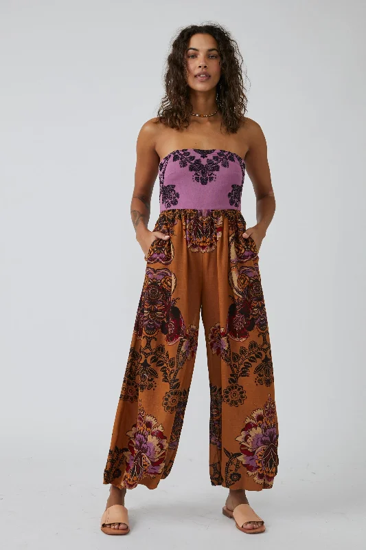Free People Indio Sun Jumpsuit in Golden Combo Jumpsuit with pockets, Practical, Comfortable, Casual Free People Indio Sun Jumpsuit in Golden Combo Jumpsuit with pockets, Practical, Comfortable, Casual